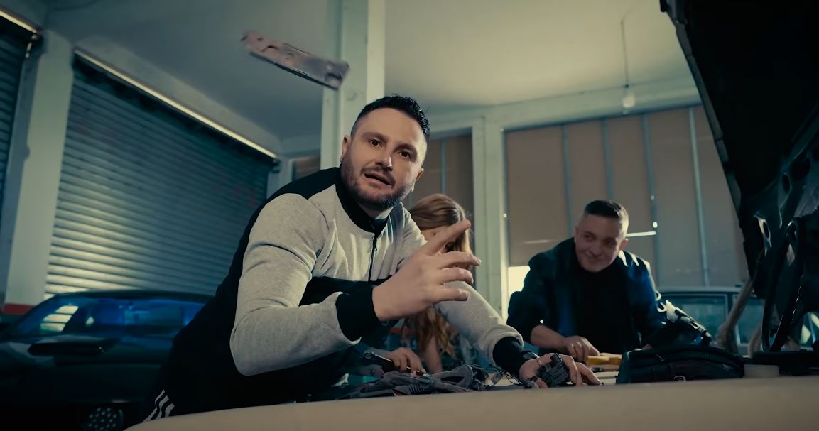 Bes Kallaku vjen me bashkëpunim të ri (VIDEO)