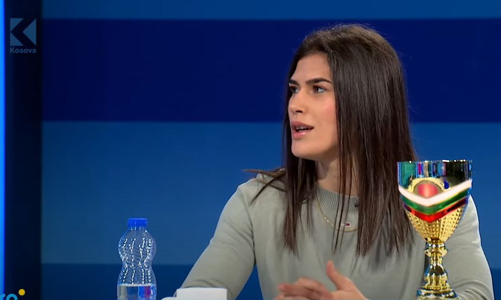Boksierja Donjeta Sadiku, në emisionin Ora Shtatë, në Klan Kosova
