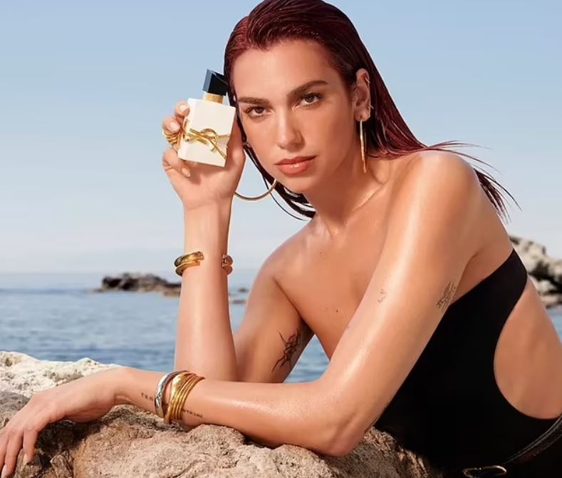 Dua Lipa shfaqet në kampanjën e re të Yves Saint Laurent për Libre