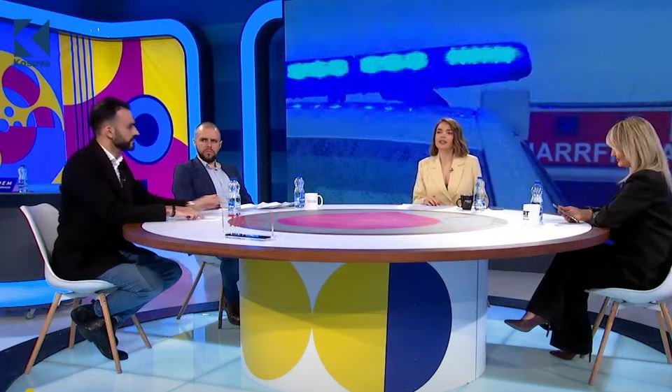 Seriali “Adoleshenca" na përplas realitetin në fytyrë: Sa po ndikojnë rrjetet sociale te të rinjtë? (VIDEO) 