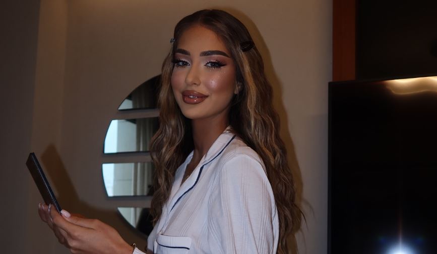 "Unë vdes për ty", Adelina Tahiri me dedikim për motrën
