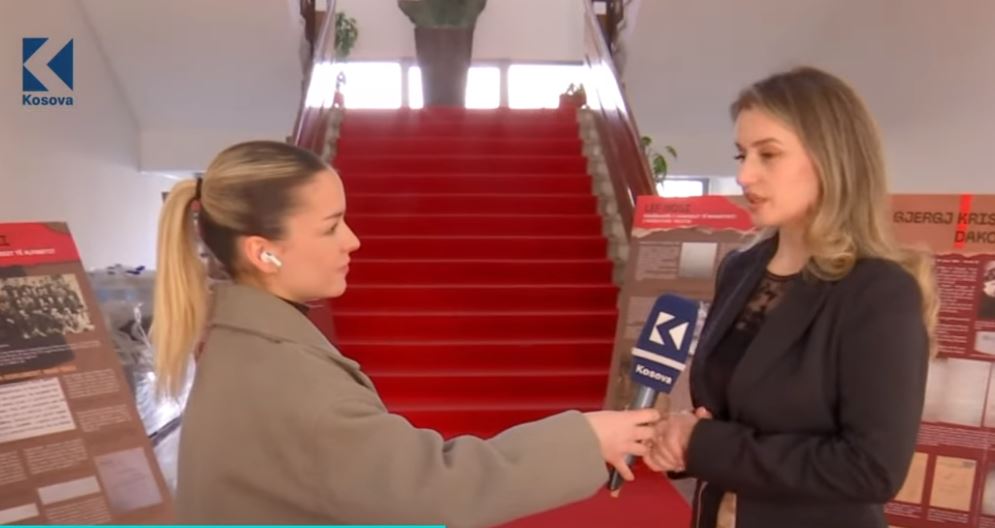 Ekspozita unike - si u persekutuan hartuesit e alfabetit shqip? (VIDEO)