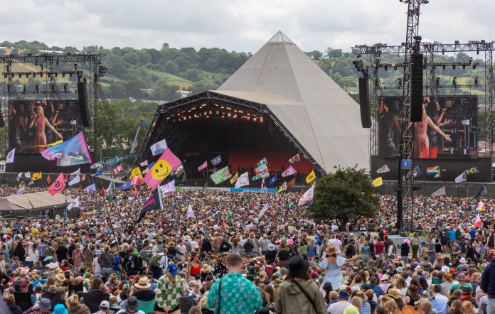 Zbulohet formacioni i Glastonbury 2025