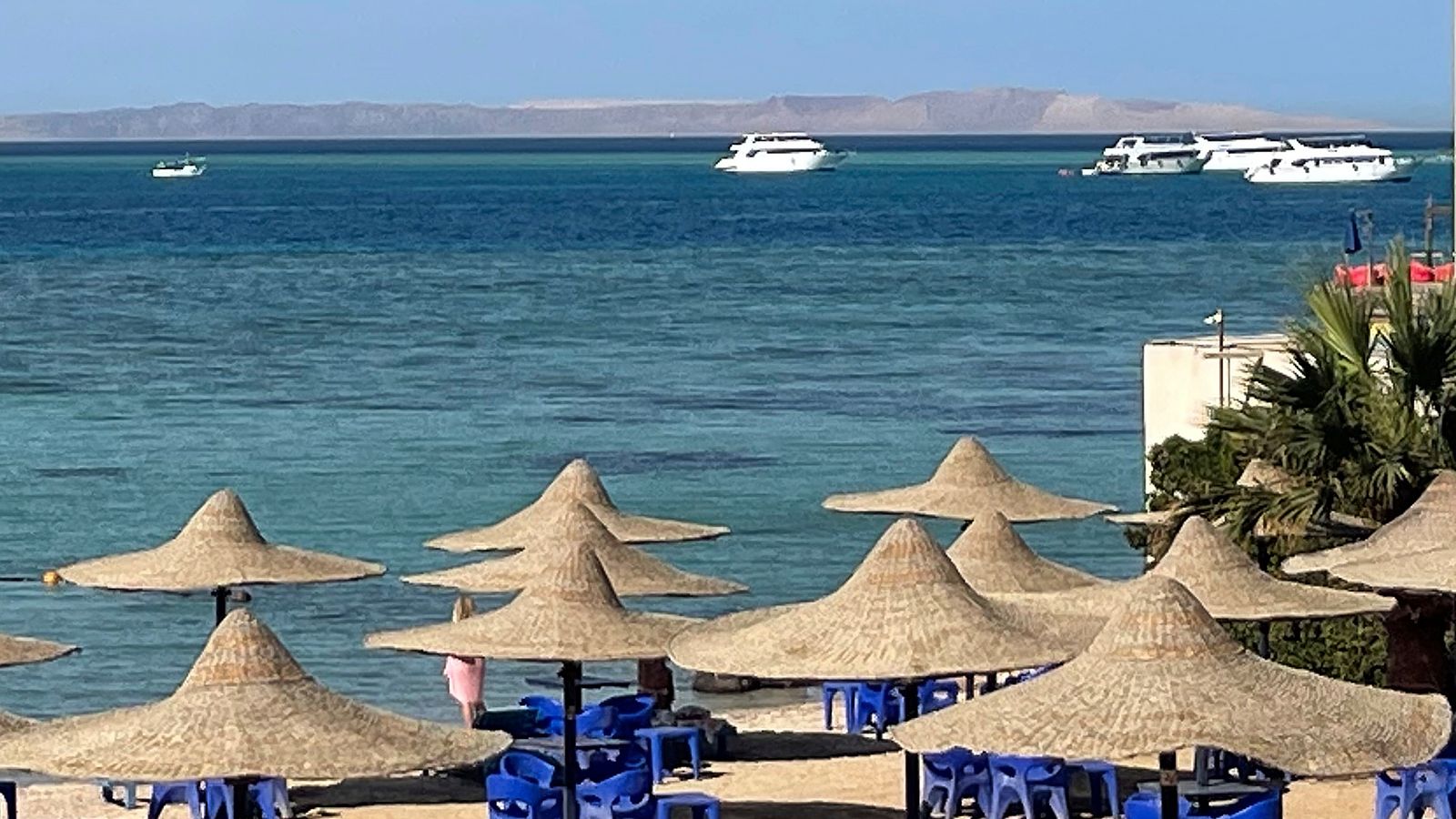 Gjashtë të vdekur pas fundosjes së nëndetëses turistike pranë Egjiptit