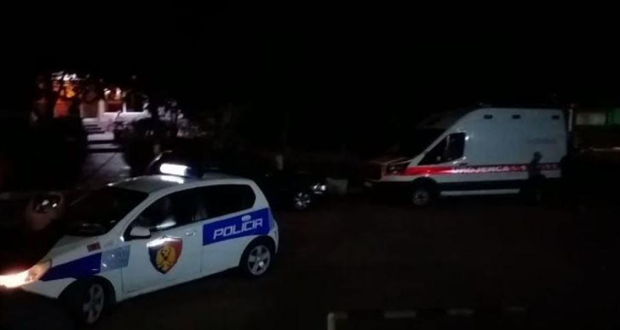 U shkëputën nga guida shoqëruese në Vlorë, gjenden dy turistët francezë
