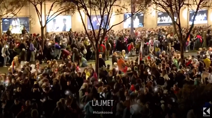 Misioni i shpëtimit: Putini, “heton” topin zanor të Vuçiqit (VIDEO)