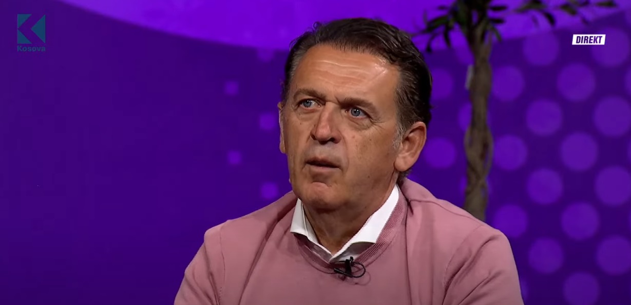 Xeni flet për Parashqevi Simakun: Këndova me të në vitin 1996, më nuk kisha kontakt (VIDEO)