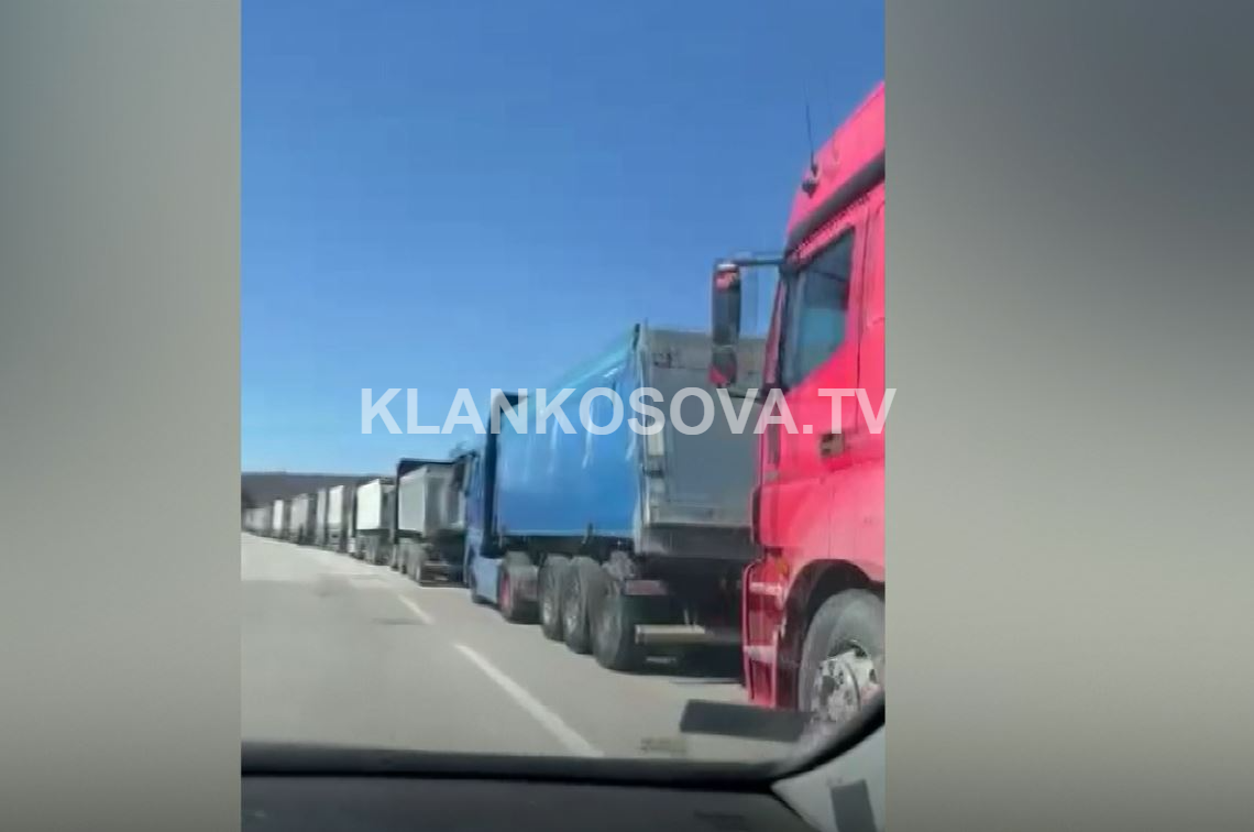 Transportuesi ankohet për pritje të gjata në Merdarë, si shkak i kontrollit në një vend (VIDEO)