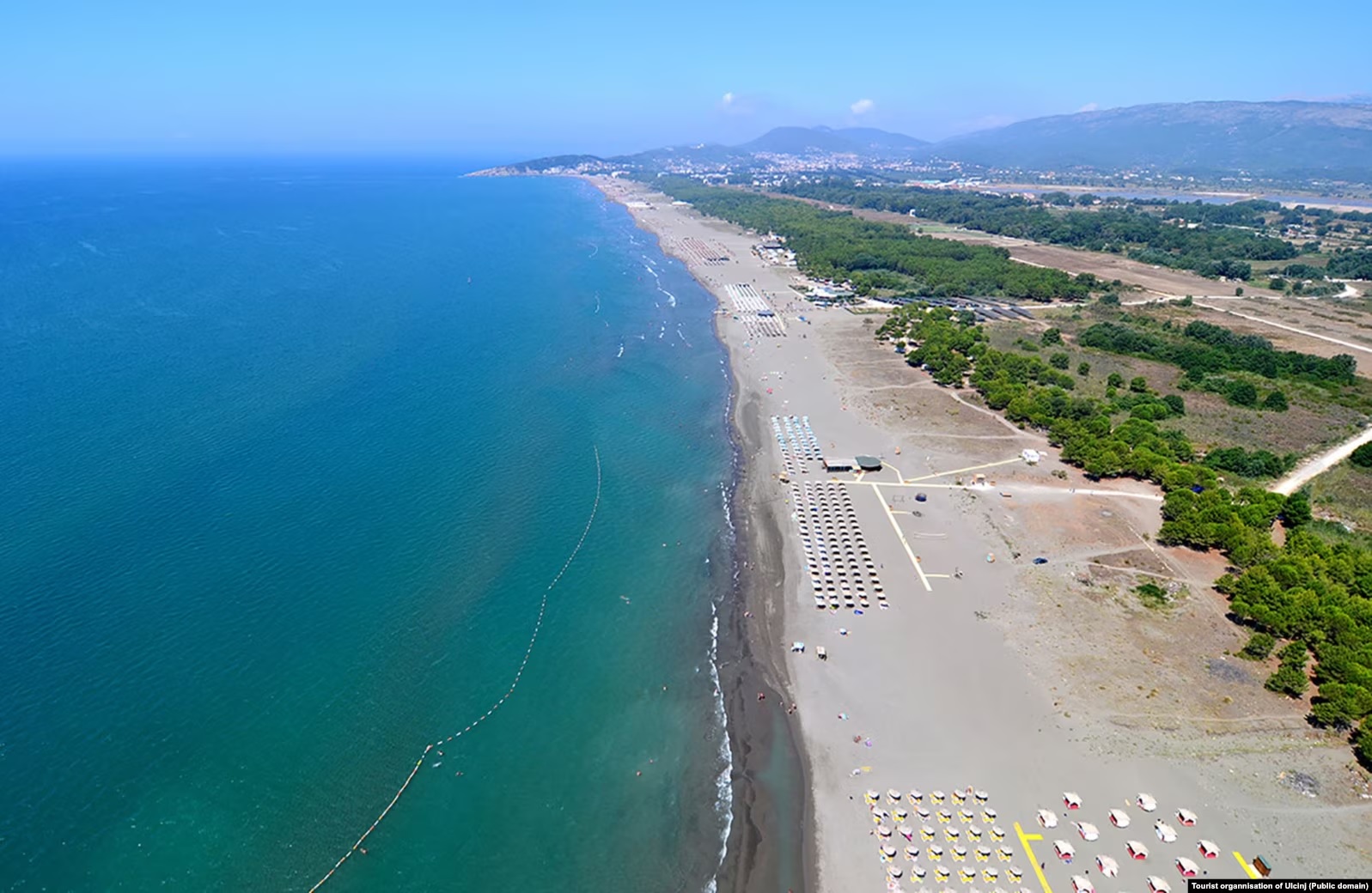 Ulqinakët kërkojnë anulimin e tenderit për dhënien me qira të plazheve