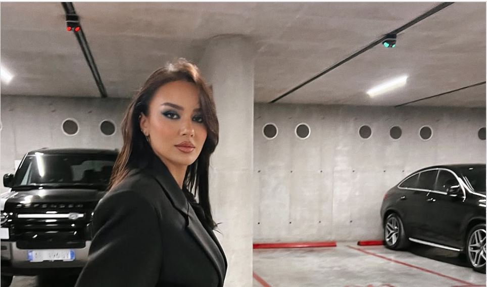 Bora Zemani me fotografi të rralla: Duke ecur sikur e di ku e kam parkuar makinën