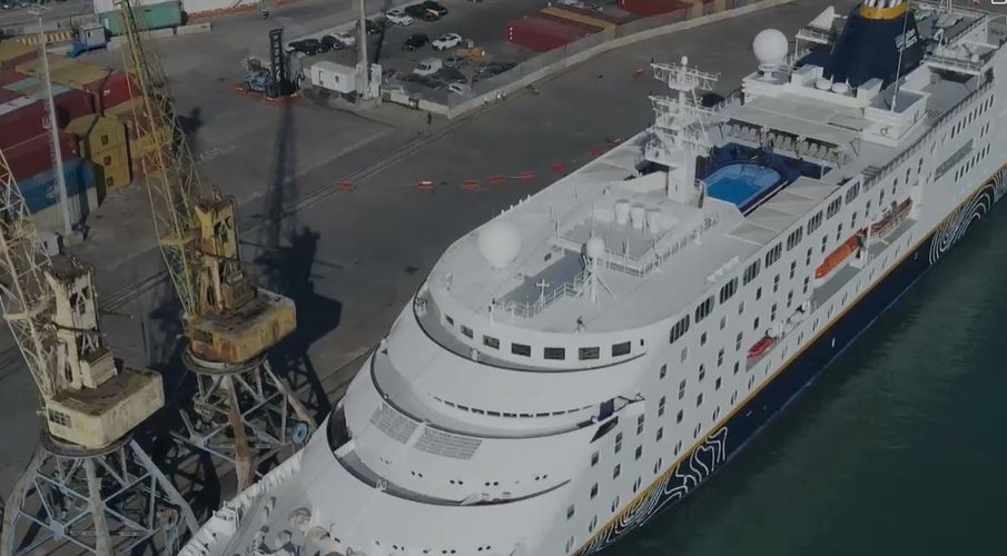 Fillon sezoni turistik në Durrës