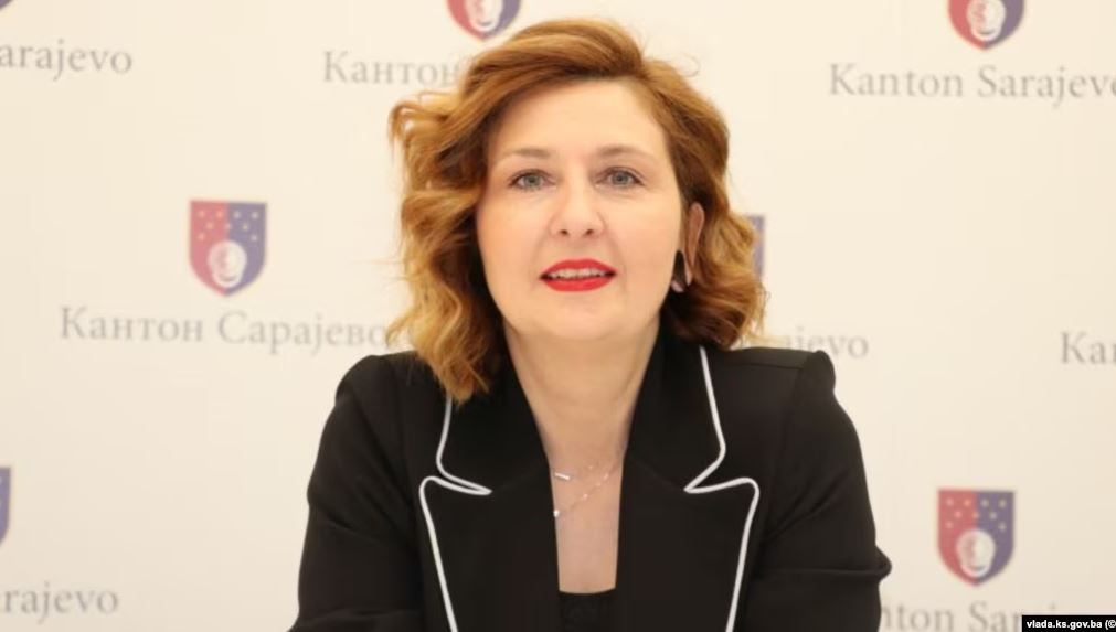 Arrestohet ministrja e Punës në Sarajevë, dyshohet për punësim të paligjshëm