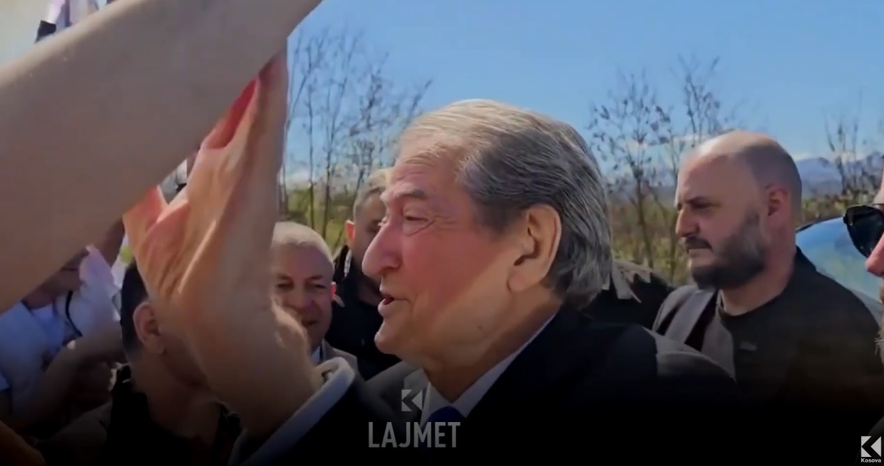 Fushata e demokratëve, Berisha kërkon vota në Peshkopi (VIDEO)