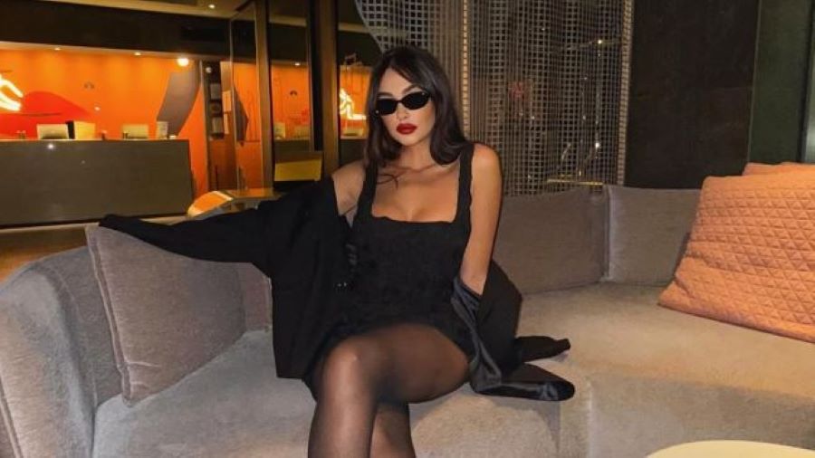 Adrola Dushi plot elegancë në paraqitjen e fundit