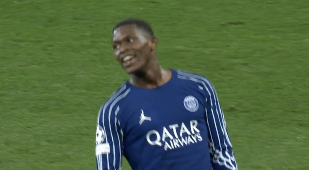 PSG-ja me kundërsulme "vrastare" po e fundos Aston Villën