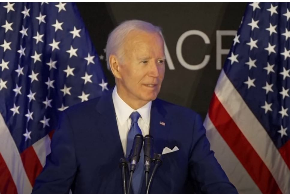 Komentet e ish-presidentit: Biden kritikon sefte politikat e Trumpit (VIDEO)