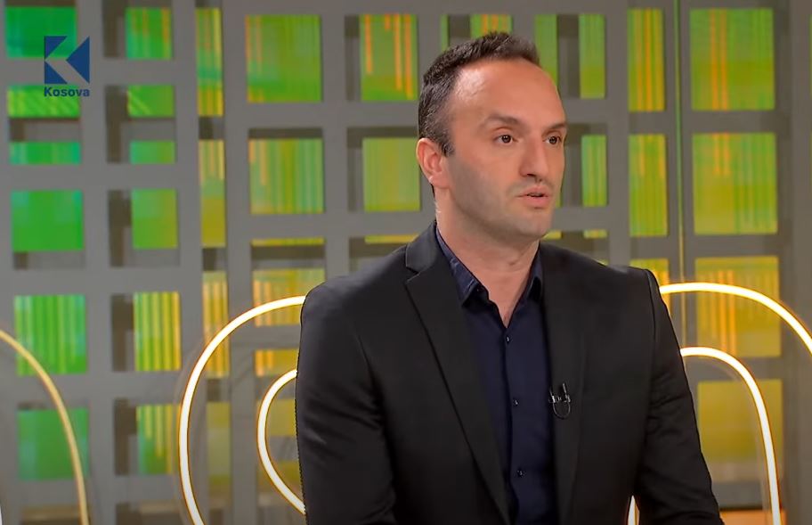 Protestat në Serbi, Tahiri: Në mbështetje të Vuçiqit edhe serbë nga Kosova me të kaluar kriminale (VIDEO) 