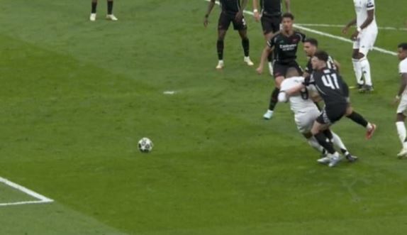 “Penaltitë”, kryefjala e pjesës së parë – mbetet 0:0 te Real-Arsenal