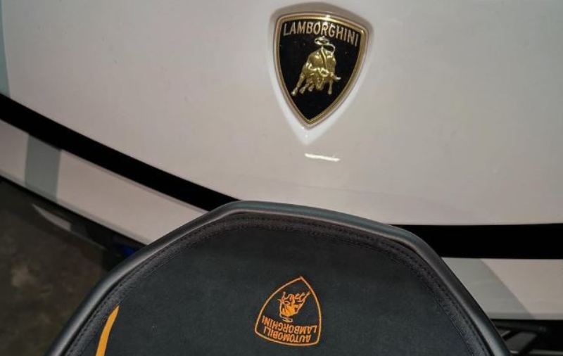 Dafina Zeqiri i blen djalit të saj karrocën unike Lamborghini (FOTO)