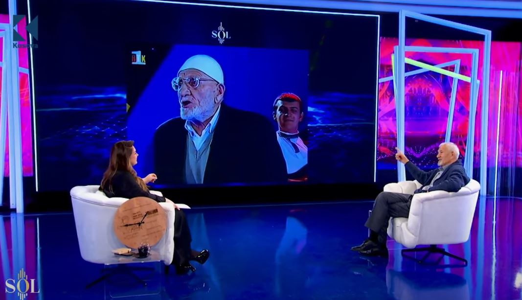 Daut Demaku kujton babanë e ndjerë: Ai për mua nuk ka vdekur (VIDEO)