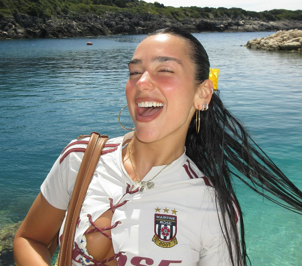 Dua Lipa festoi Pashkët me të dashurin në Shqipëri
