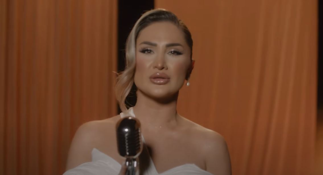 Kujt po i këndon kësaj radhe Engjëllusha? (VIDEO)