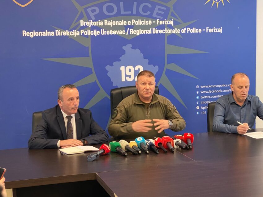Hoxha jep detaje për operacionin policor në Kaçanik: Është gjetur edhe një armë zyrtare 9mm
