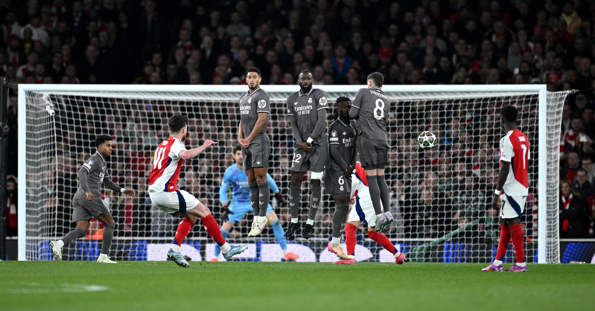 "Emirates Stadium" ishte "ferri" sonte për Realin