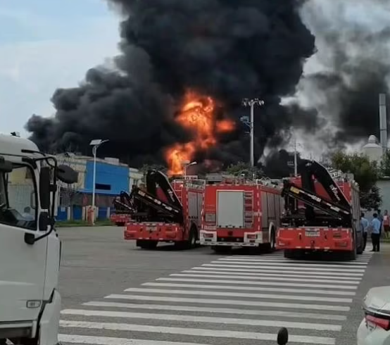 Përfshihet nga zjarri një restorant kinez, 22 të vdekur