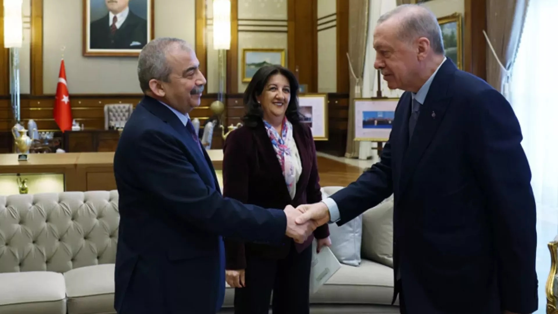 Sefte pas 13 vitesh, Erdogani takon deputetët pro-kurdë – synojnë përfundimin e konfliktit 40-vjeçar