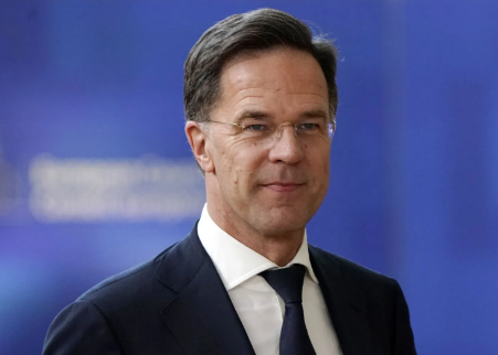 Rutte alarmon: Rusia mund të vendosë armë bërthamore në hapësirë