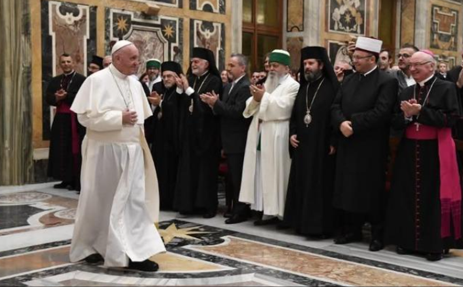 Vdekja e Papa Françeskut, e shtuna e 26 prillit ditë zie në Shqipëri