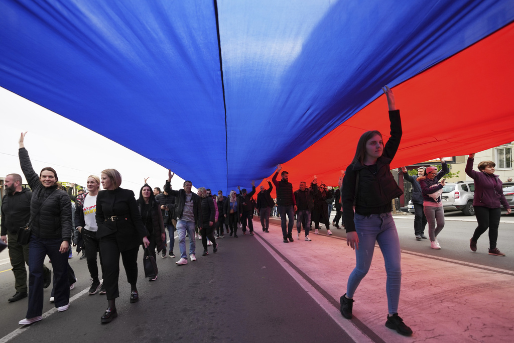 Rriten tensionet përpara mitingut pro-Vuçiq për të kundërshtuar protestat masive anti-qeveri