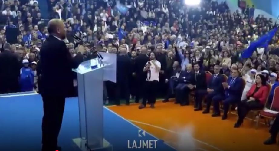 Berisha mbron Mziun, akuzon socialistët (VIDEO)