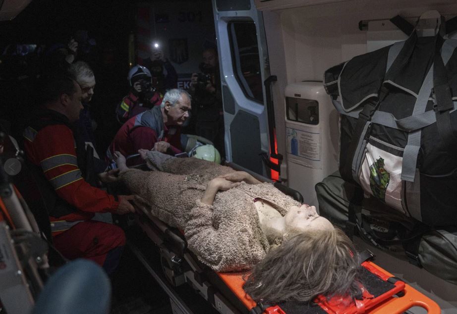 Ukraina thotë se një tjetër sulm me dron rus vret 3 persona pasi Trump qortoi Putinin