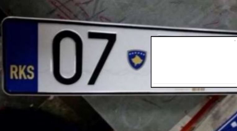 Gruaja raporton në polici se i janë vjedhur targat, del se iu konfiskuan