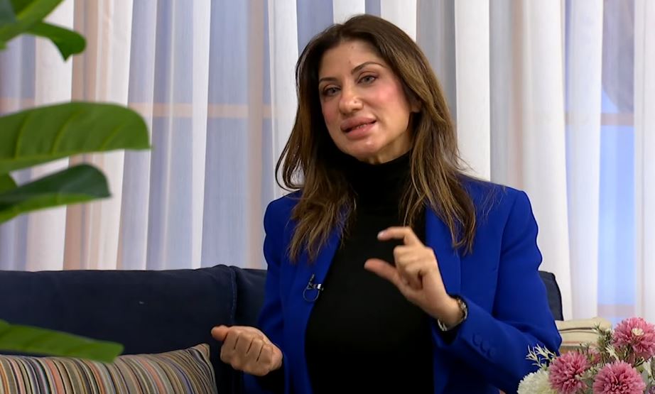 Keni kujdes! Dridhja e duarve dhe harresa janë shenja të kësaj sëmundjeje (VIDEO)