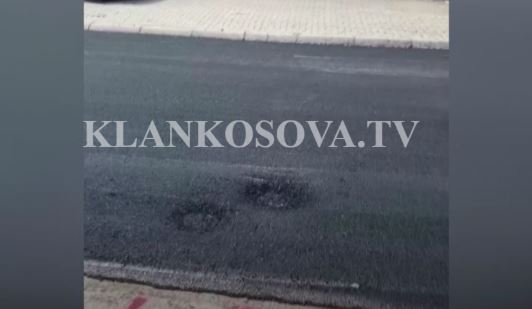 Ankohet qytetari, asfaltimi i rrugës "Bajram Bahtiri" po bëhet me gropa (VIDEO)
