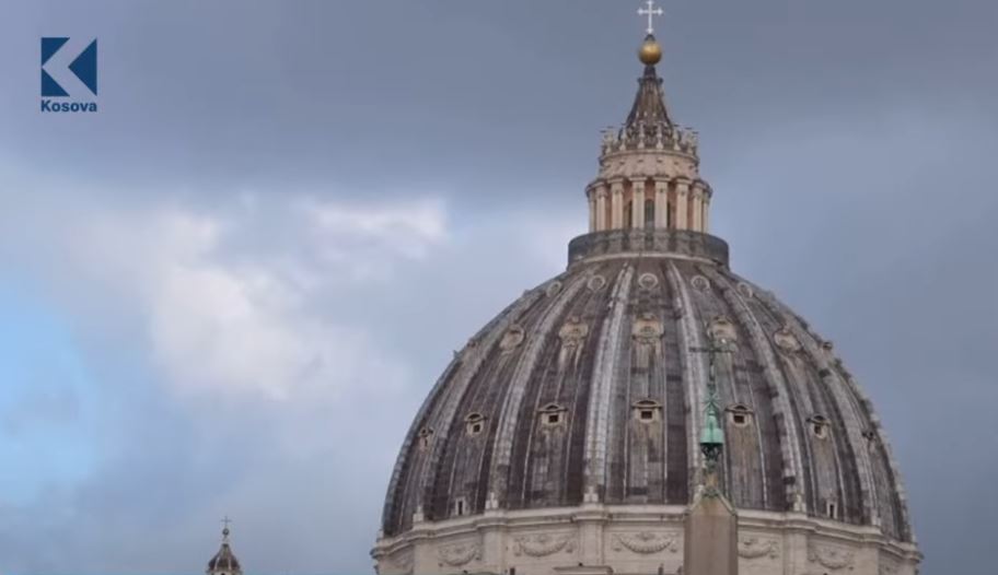 Zgjedhja e Papës - tym i zi në testin e parë, vijon i dyti (VIDEO)