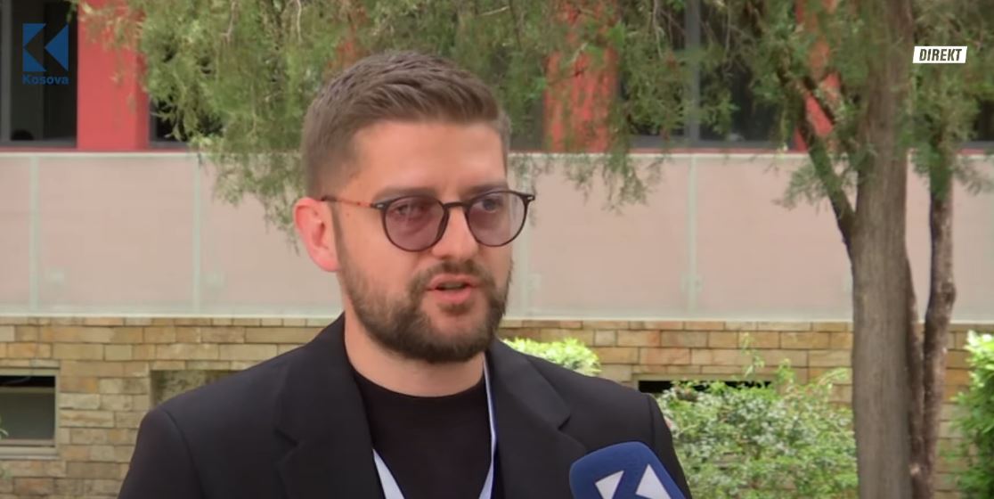 Xhemollari: Procesi në Tiranë i qetë por me disa problematika si votimet familjare dhe fotografimi i votës (VIDEO)