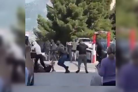 Përleshje para derbit kroat Hajduk-Dinamo, raportohet se mbi 100 tifozë u arrestuan