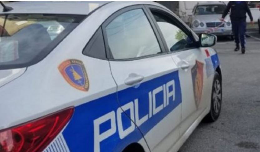 Vrasja e 29-vjeçarit në Durrës, policia: Po bëhet krehja e zonës dhe kontroll për kapjen e autorëve