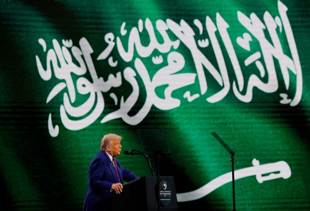 Trumpi do të takohet me presidentin sirian në Arabinë Saudite para se të shkojë në Katar