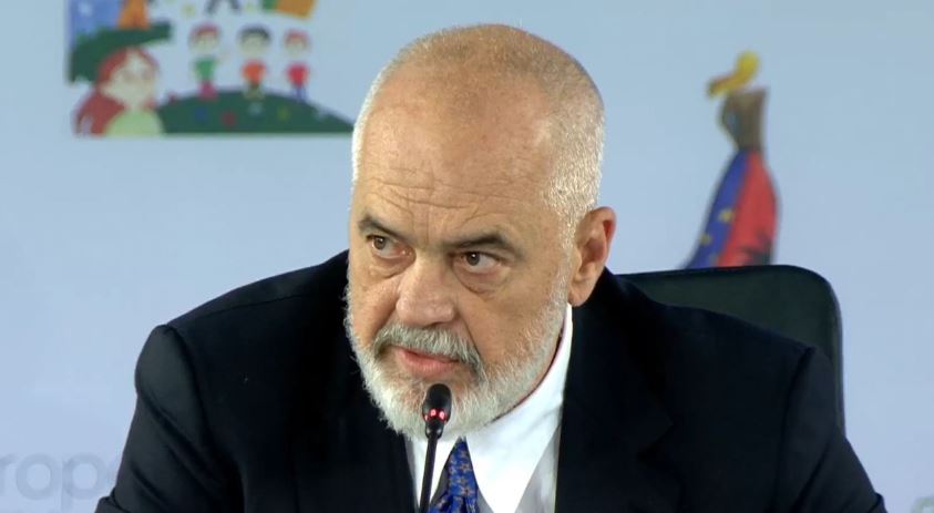 Edi Rama: Shtëpia e shqiptarit i përket Zotit dhe mikut, drekën e keni falas
