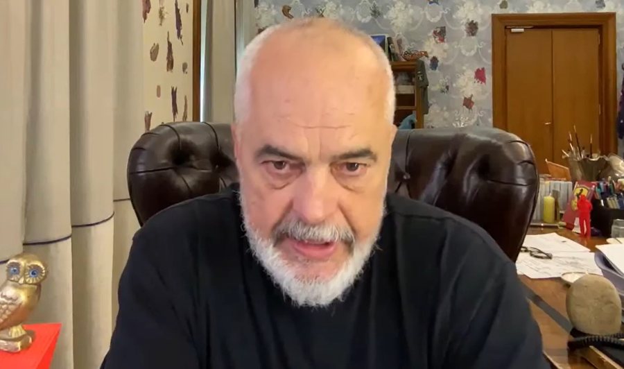 "Çfarë agimi ky sot", Rama e nis ditën nga selia qendrore e PS-së