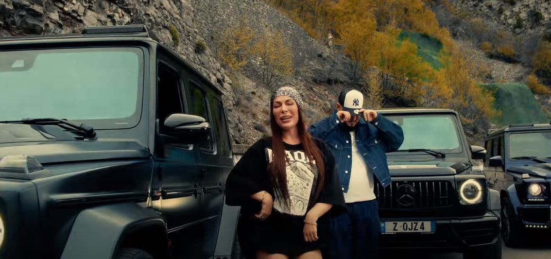 Eli Malaj dhe Don Phenom e publikojnë këngën "Naqe" (VIDEO)