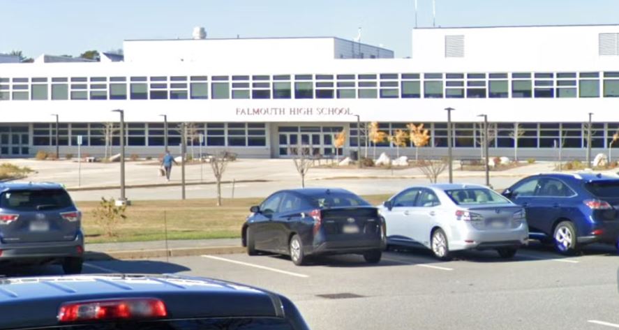 Massachusetts: Po largohej nga mbrëmja e maturës, 18-vjeçarja humb jetën në aksident