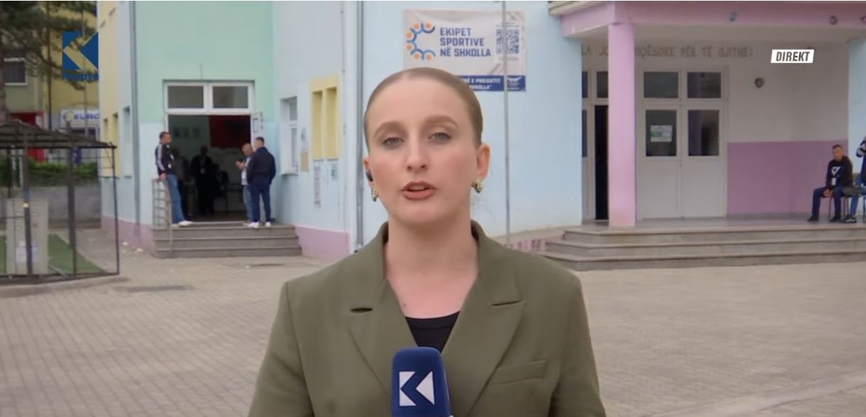 Pak minuta para mbylljes së qendrave të votimit në Kukës, fluksi i njerëzve për të votuar ishte i vogël