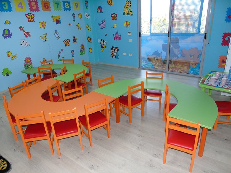 Helmimi nga ushqimi me salmonelë në kopshtin në Gramsh, 6 fëmijë në spital