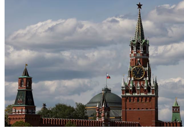 Kremlini e quan të paqartë përgjigjen e Ukrainës ndaj ofertës së armëpushimit të Putinit